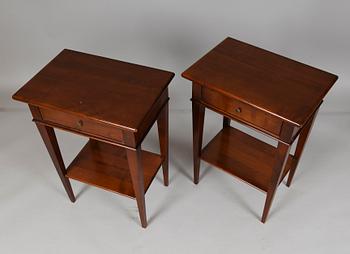 SÄNGBORD, 1 par, Richelieu, Frankrike, 1900-talets andra hälft.