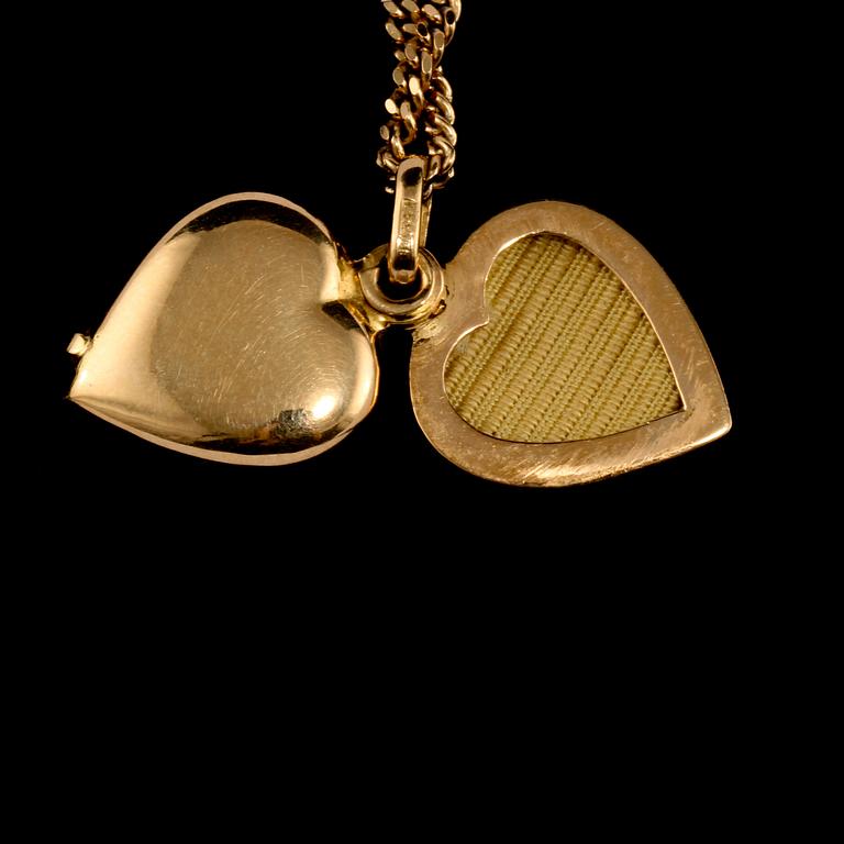 BERLOCKHÄNGE, 18k guld, importstämplat. Vikt 11 g.