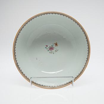 SKÅL, porslin, Kina Qianlong 1736-95.