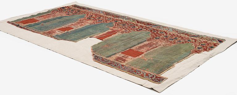 An Ushak saf fragment, west Anatolia, 17th/18th century.