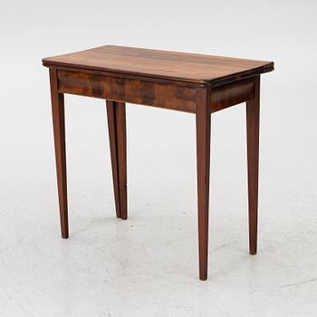 A games table, 19th century.