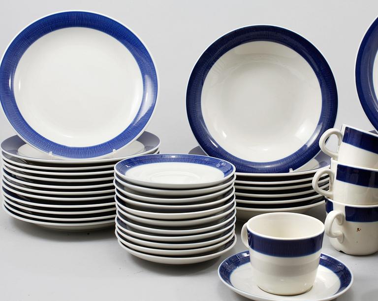 SERVISDELAR, 38 st, porslin, Koka Blå, Hertha Bengtsson, Rörstrand, i produktion 1956-1988.