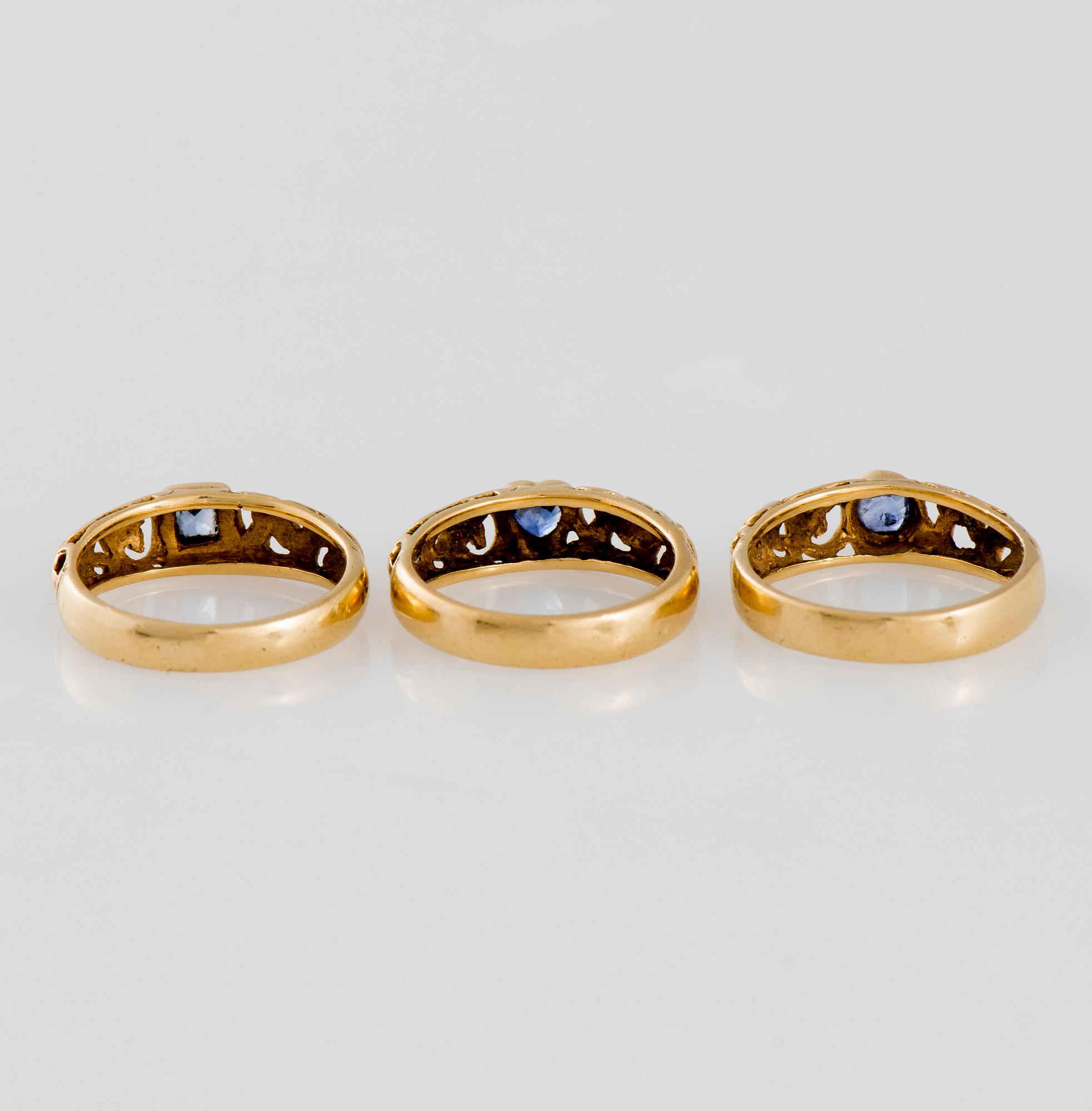 RINGAR, 3 st, safirer, 18K guld.