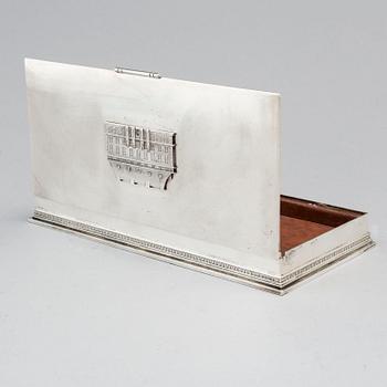 An Atelier Borgila silver box, Stockholm, 1952.