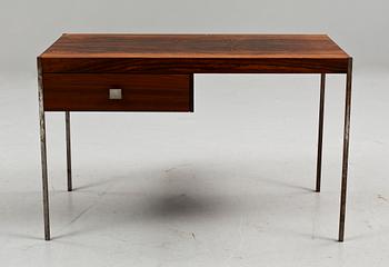 HALLMÖBEL, 1900-talets andra hälft.