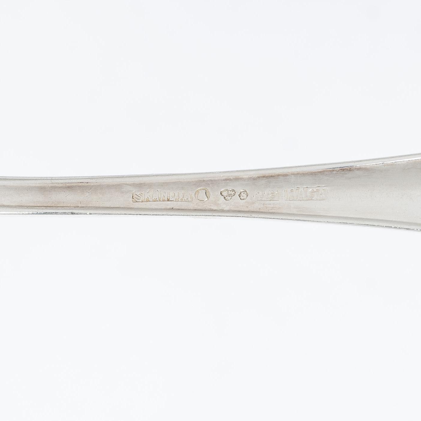 32 silver tea and coffee spoons, two diffrent models, Sweden, 20th century.