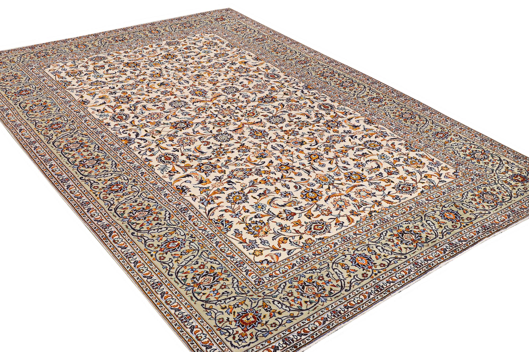 A carpet, Kashan, ca 356 x 248 cm.