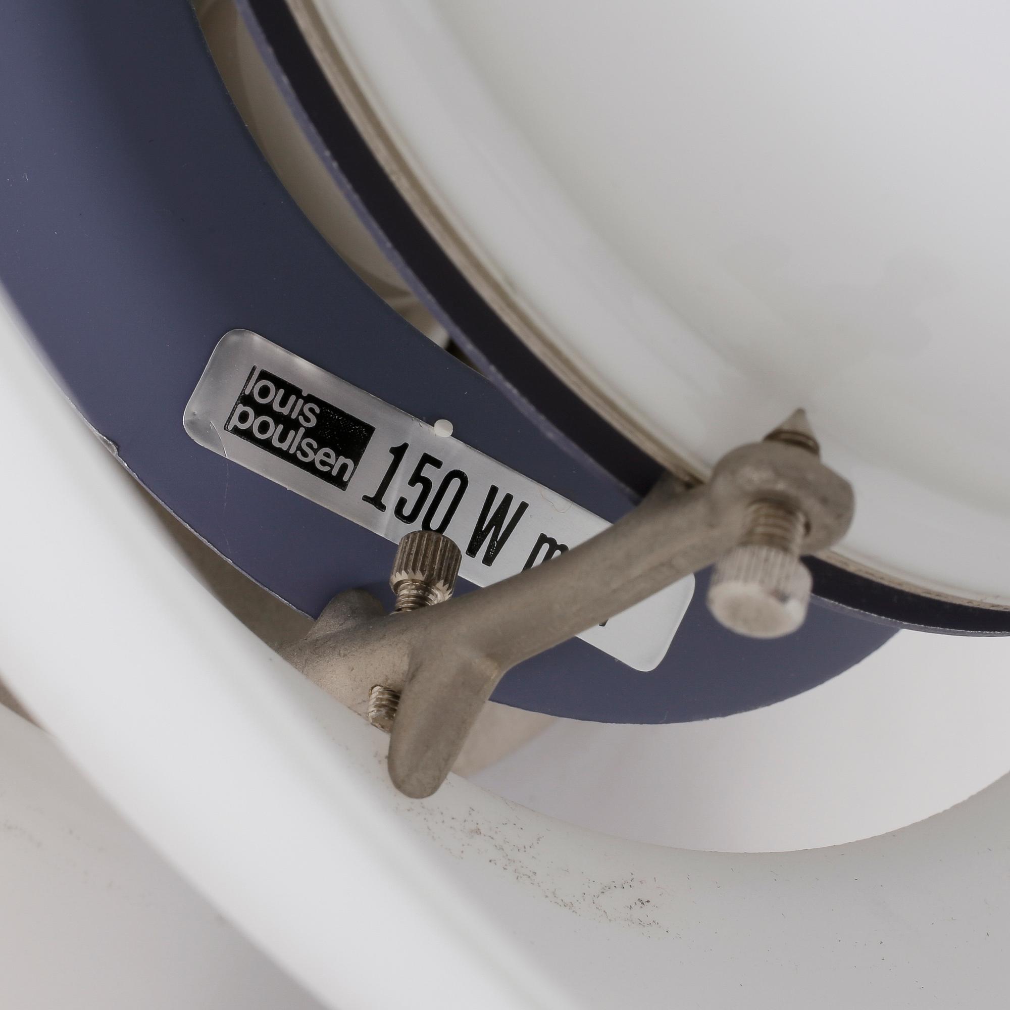 TAKLAMPA, "PH-4½-4", Poul Henningsen, Louis Poulsen. Höjd 42 cm.