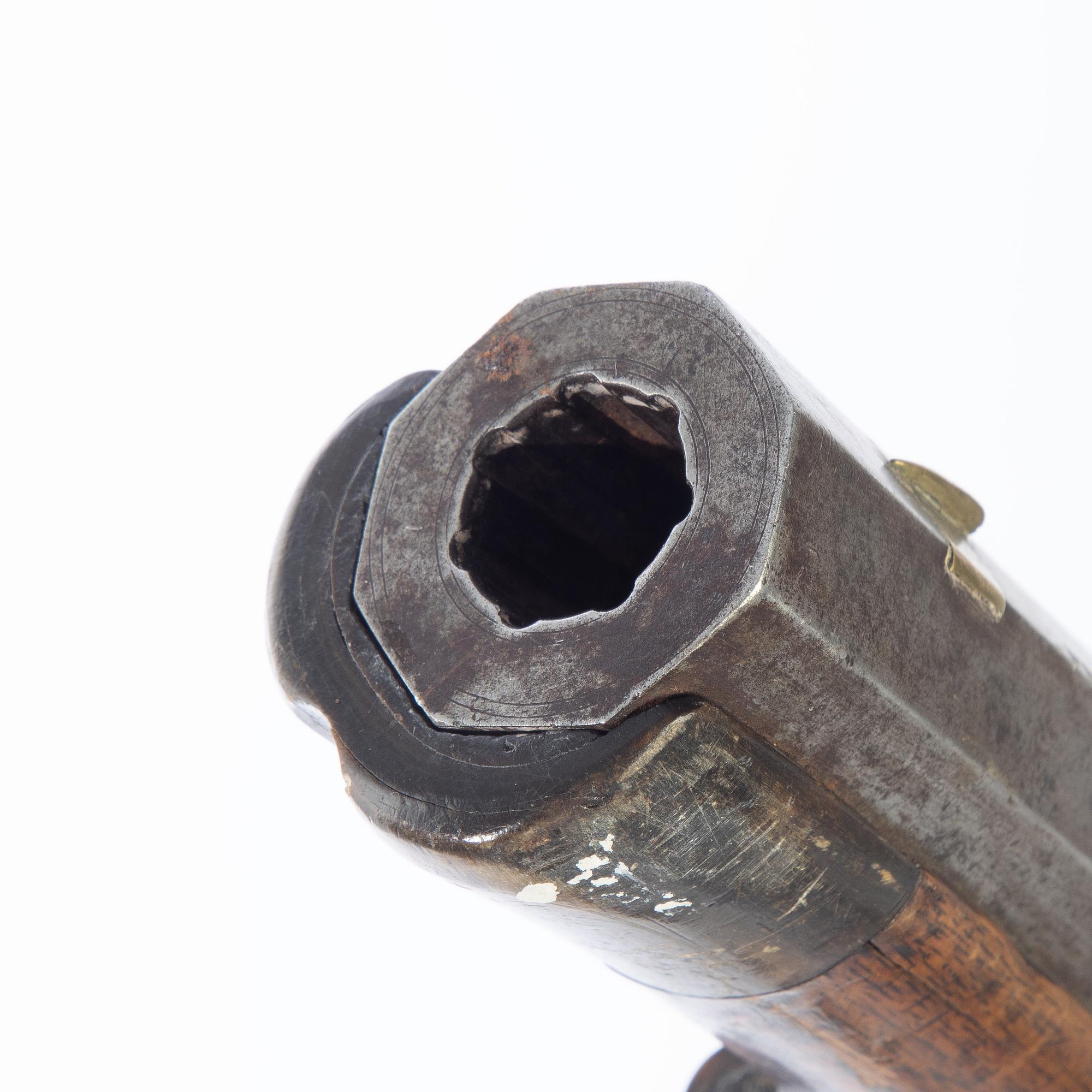 Flintlock rifle, 18th century.