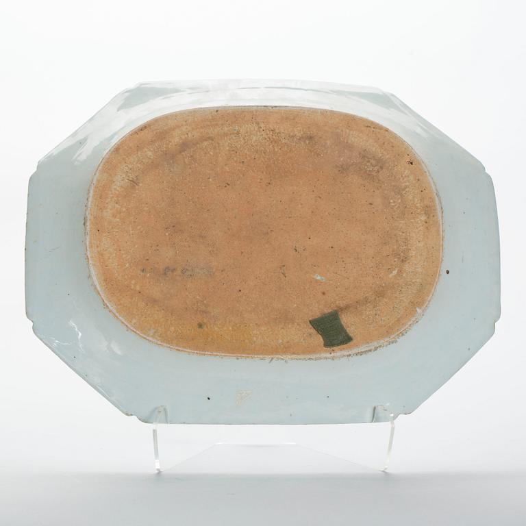 STEKFAT, porslin, Kina, Qianlong(1736-1795).