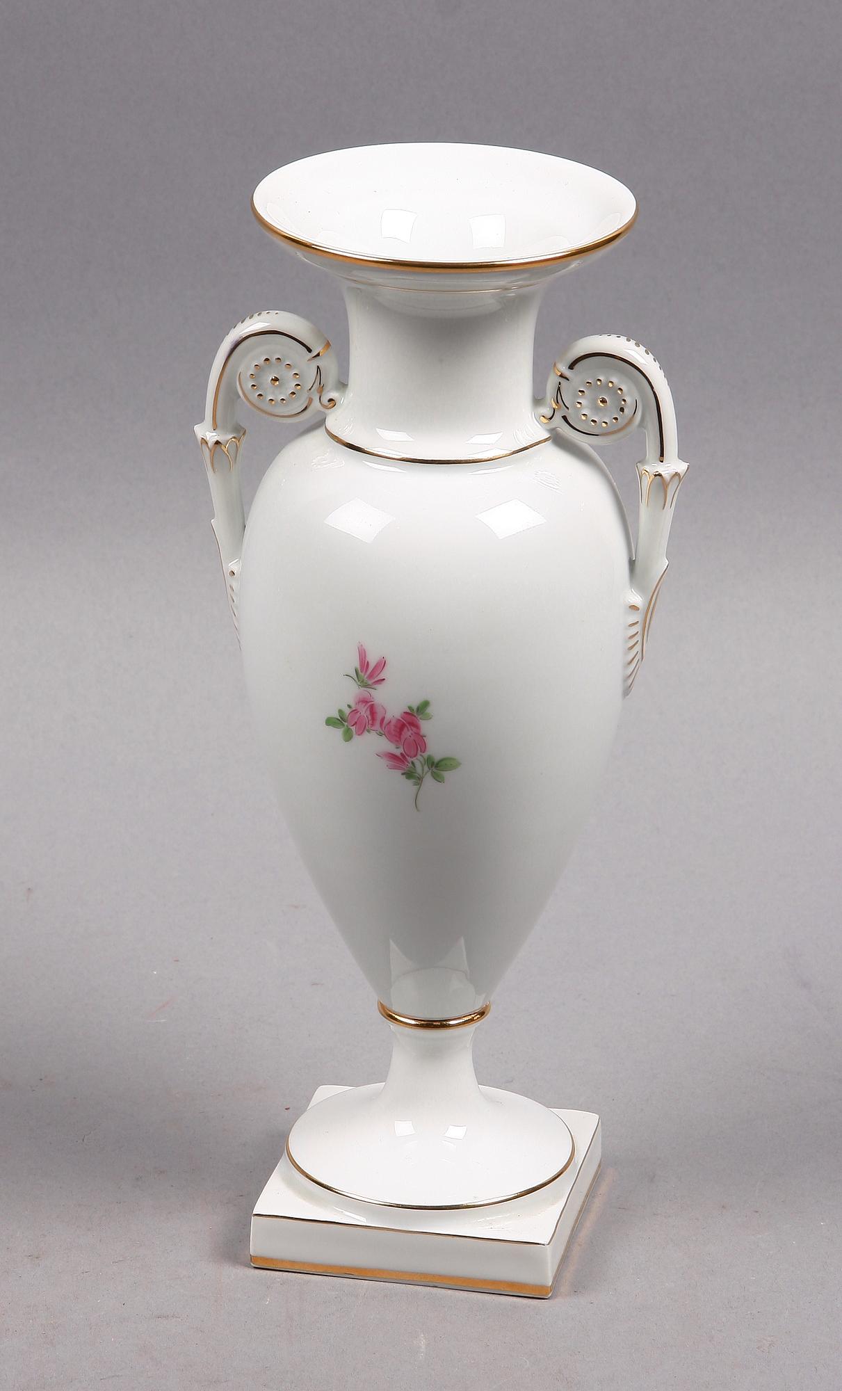 VAS, porslin, empirestil, Meissen, 1900-tal.