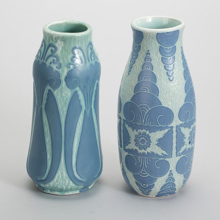 VASER, 2 st, flintgods, Josef Ekberg, Gustavsberg, Sgrafitto, signerade och daterade 1919-21.