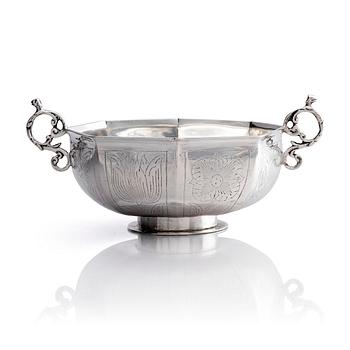 280. A Swedish 18th century silver bowl, mark of Hans Wiggman, Kalmar 1750.