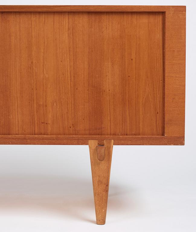 Hans J. Wegner, a teak 'RY-25' sideboard, RY-Møbler, Denmark 1950s-1960s.