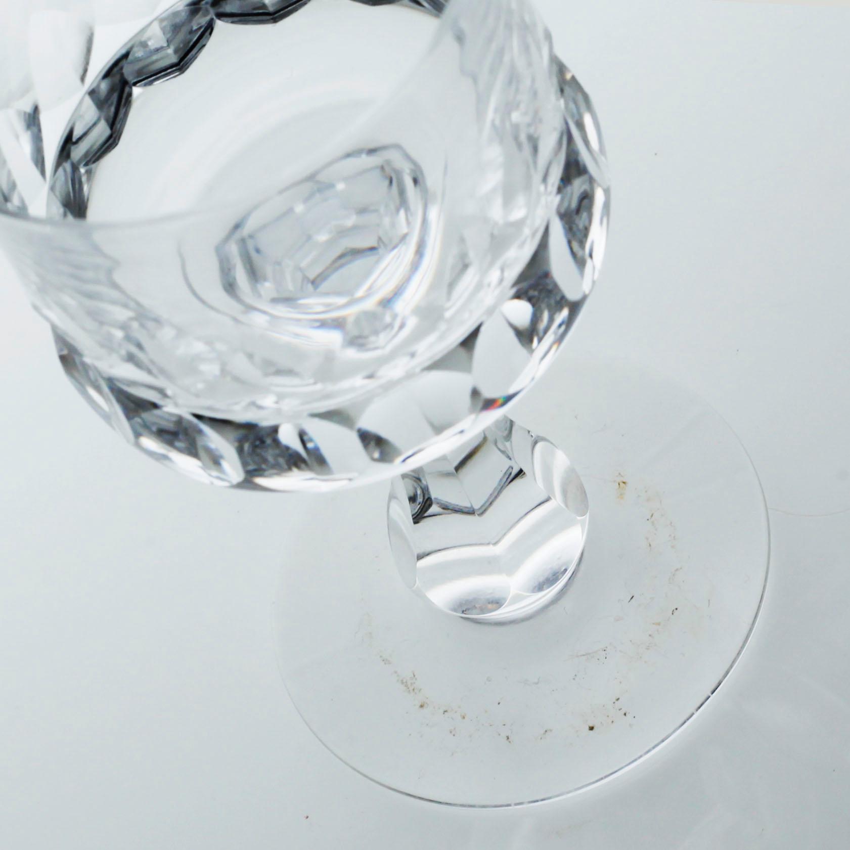 A glass tableware set of 22 pcs by Göran Wärff for Kosta, second half of the 20th century.