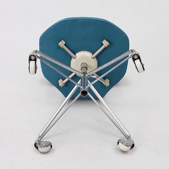 Arne Jacobsen, “T-chair”, model 3113, office chair with chromed metal and textile frame, Fritz Hansen, Denmark.