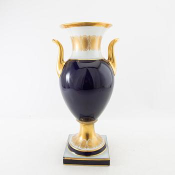 Urn Empire style Hutschenreuther Germany first half of the 20th century porcelain.