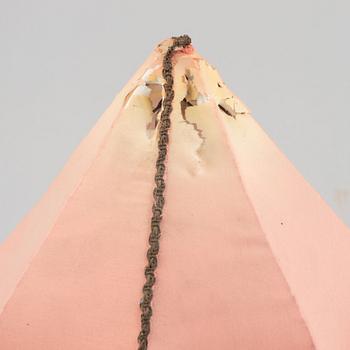 A porcelain table lamp, 19th century.