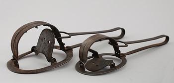 FÅNGSTREDSKAP, 3 st, rävsaxar, 1800/1900-tal.