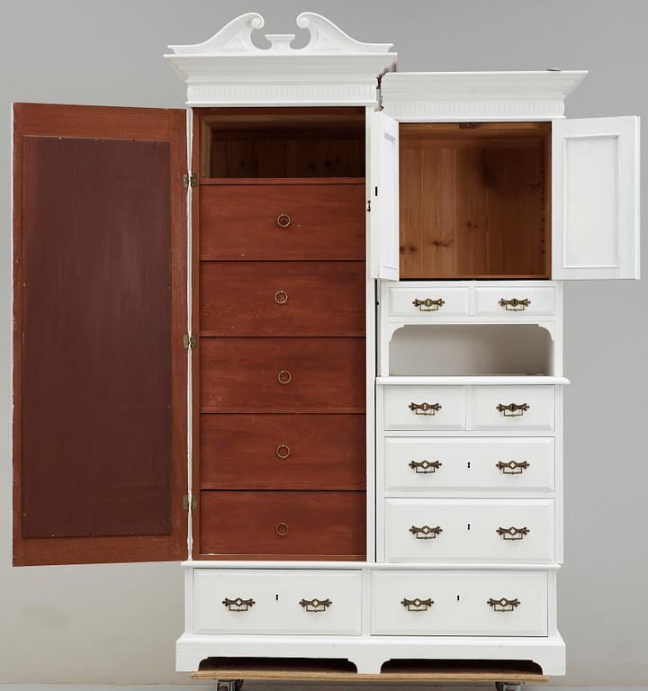 KLÄDSKÅP, sekelskiftet 1800/1900.