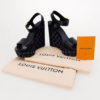 LOUIS VUITTON Monogram Waterfall Wedges in size 40.