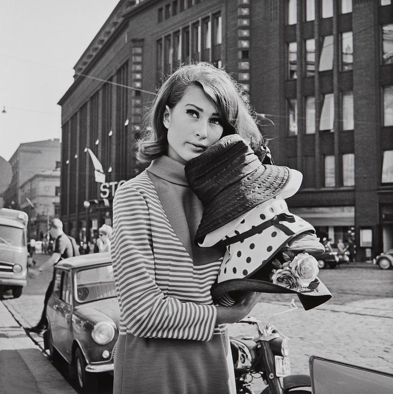 Ismo Hölttö, "Tre smeders plats, Helsigfors 1965".