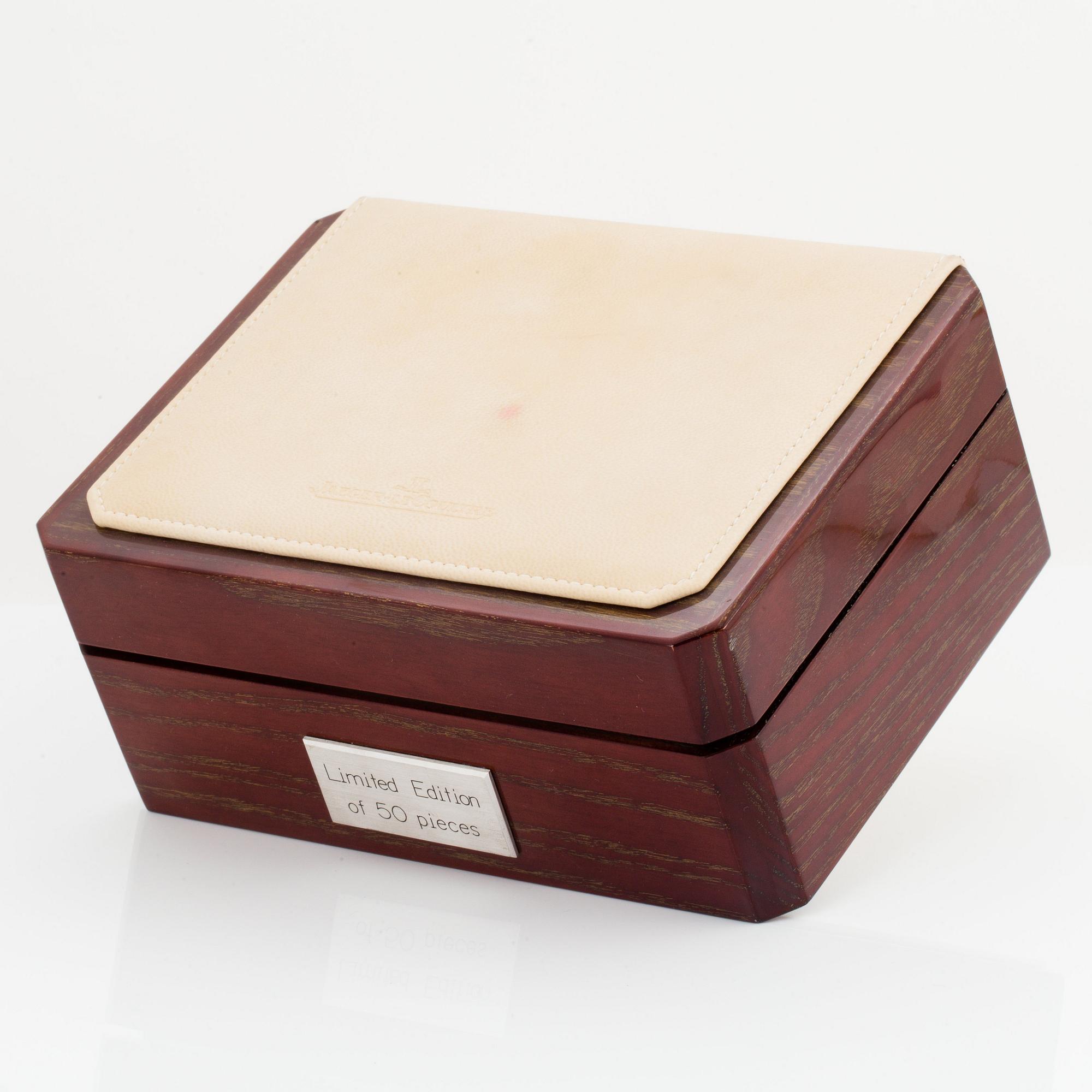 JAEGER-LeCOULTRE, Master Eight Days.