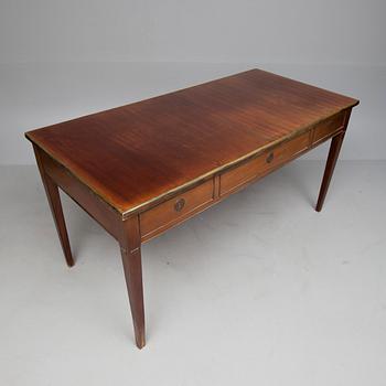 SKRIVBORD, gustaviansk stil, 1900-talets början.