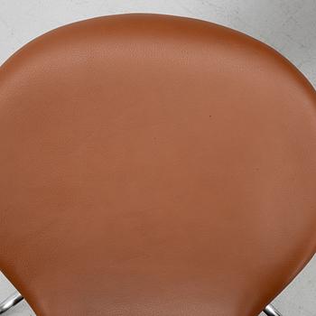 Arne Jacobsen, six "Series 7" chairs for Fritz Hansen, Denmark.