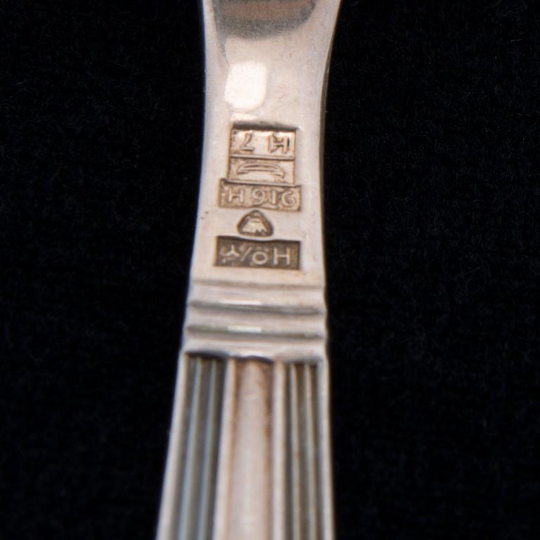 DESSERTSKEDAR, 7 st, KAFFESKEDAR, 18 st, KAKSPADAR, 3 st, silver. Finska och norska stämplar 1939-1983. Totalvikt 475 g.