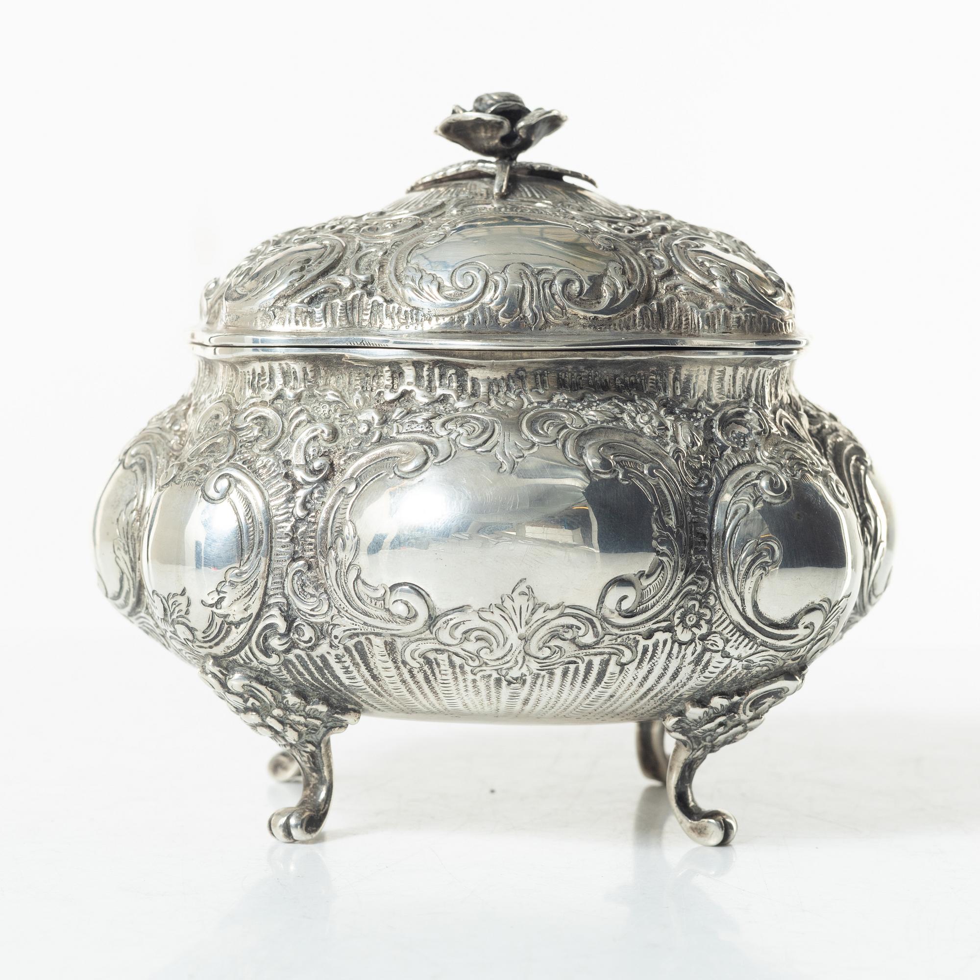 Sockerskål, silver, rokokostil, 1900-tal.