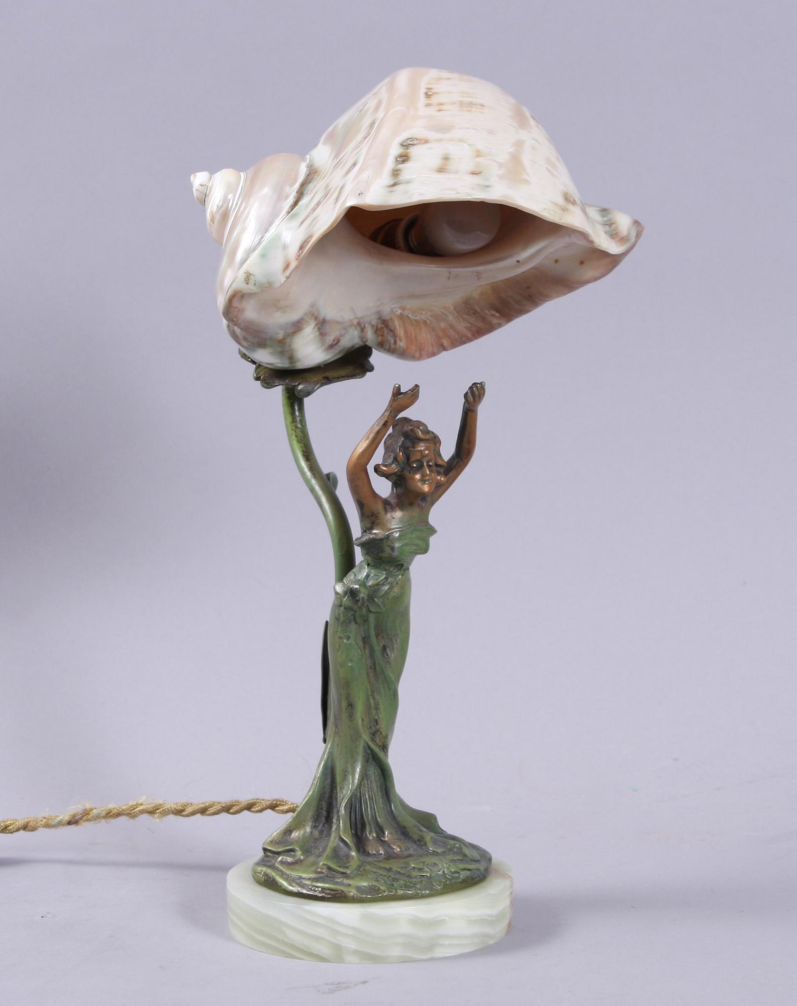 BORDSLAMPA, jugend. 1900-tal.