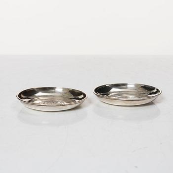 A pair of Thai silver coasters, 20th century.