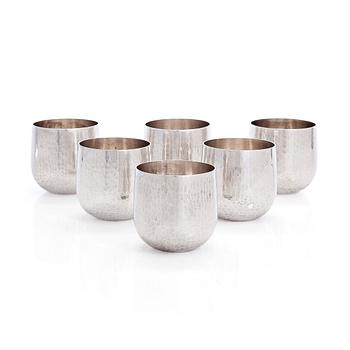 Tapio Wirkkala, six 'TW 469' silver beakers, Kultakeskus, Hämeenlinna 1977.