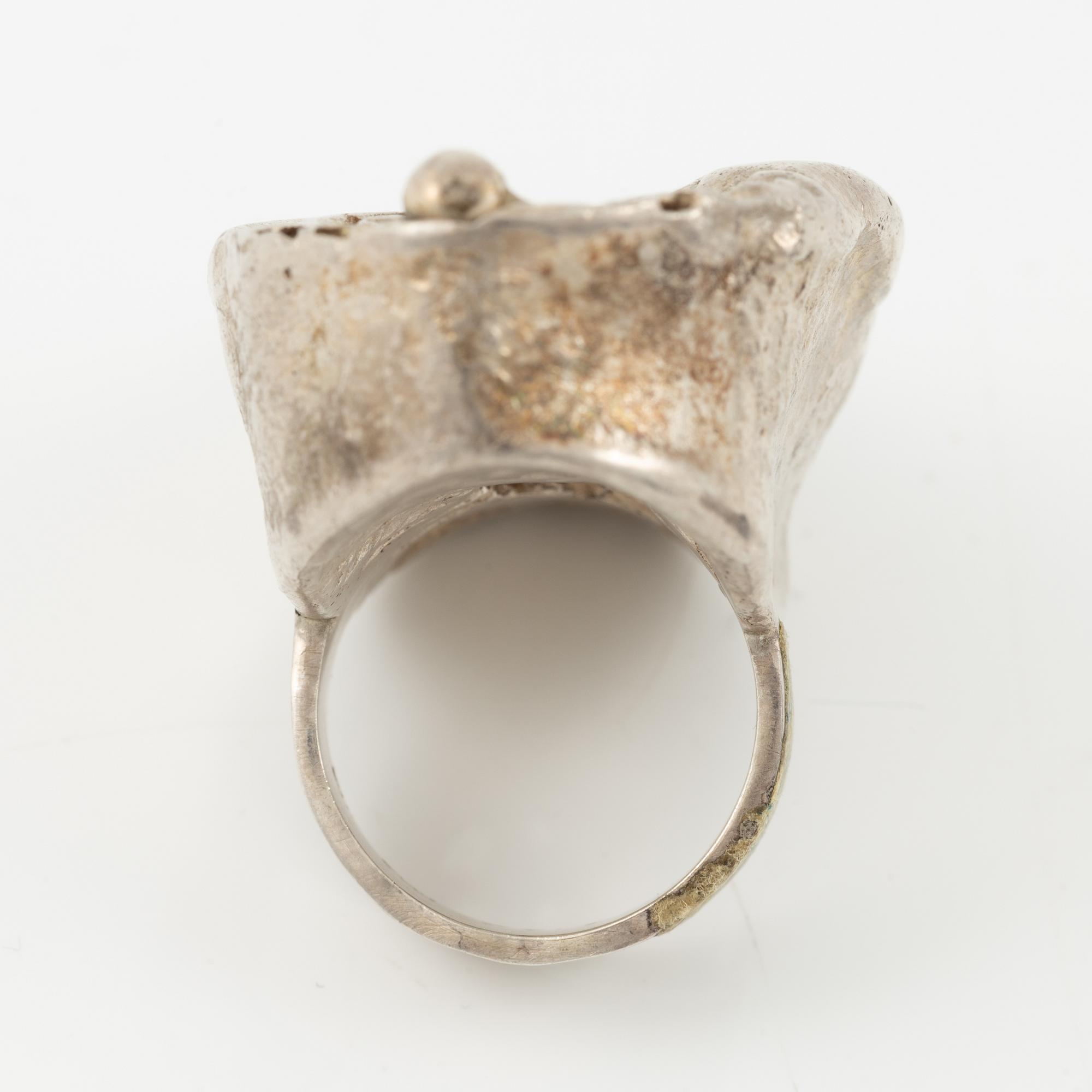 Lars Arby, four rings, sterling silver and agate, Gothenburg 1967, 1968 and 1976.