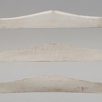 A painted armchair from around year 1800.