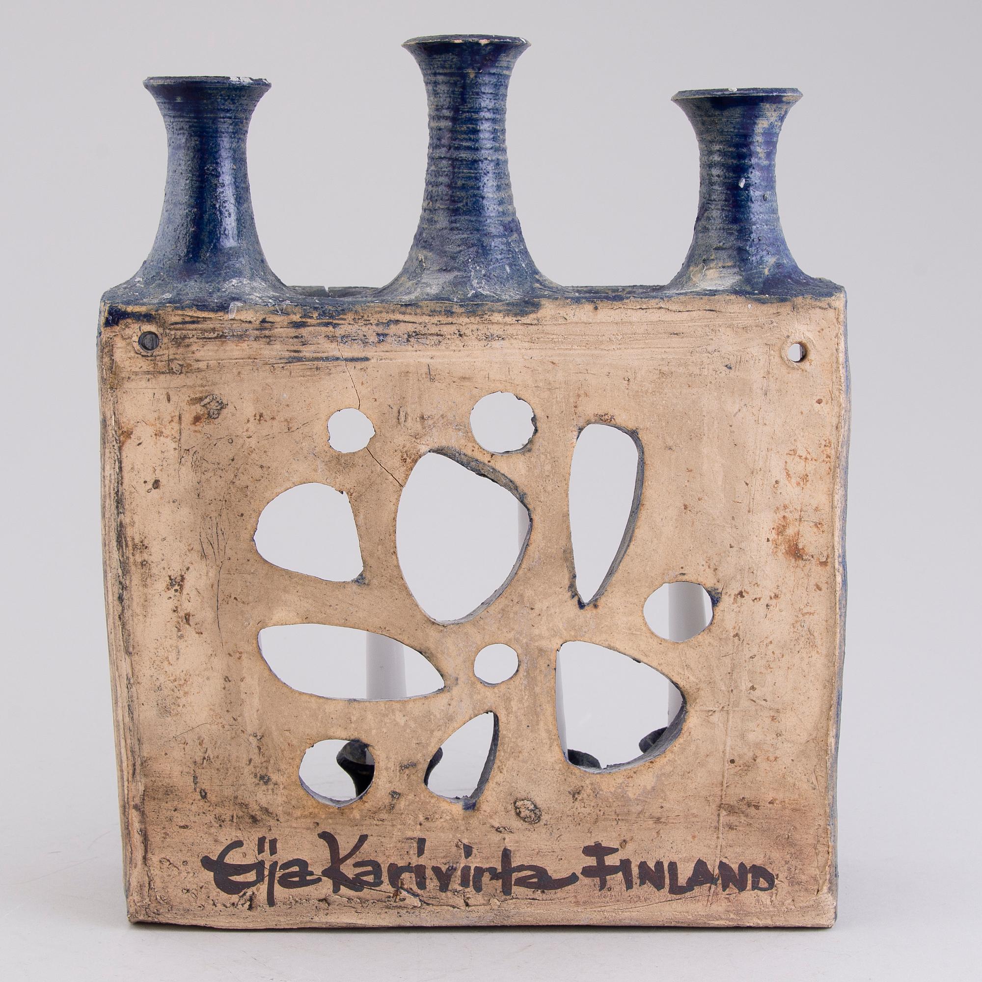 EIJA KARIVIRTA, kandelaber/ skulptur, stengods, signerad Eija Karivirta, Finland.