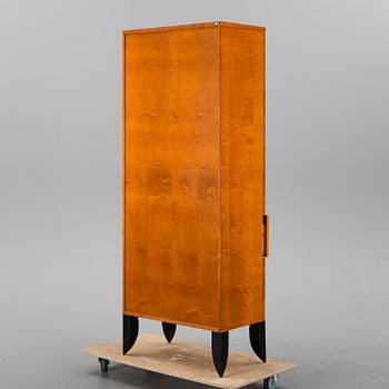 ROSE-MARIE ELLING, vitrinskåp, "Tintomara", Fröseke Form 1889.