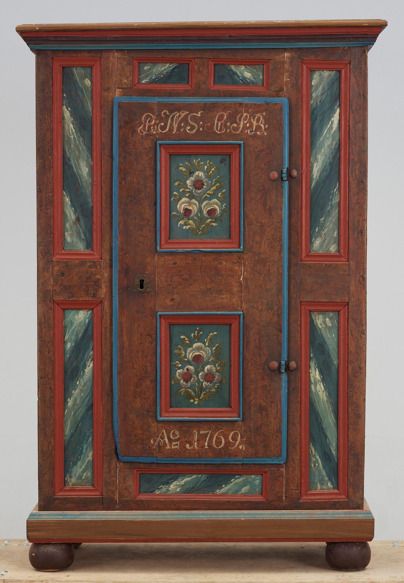 SKÅP, allmoge  bär dat 1769.