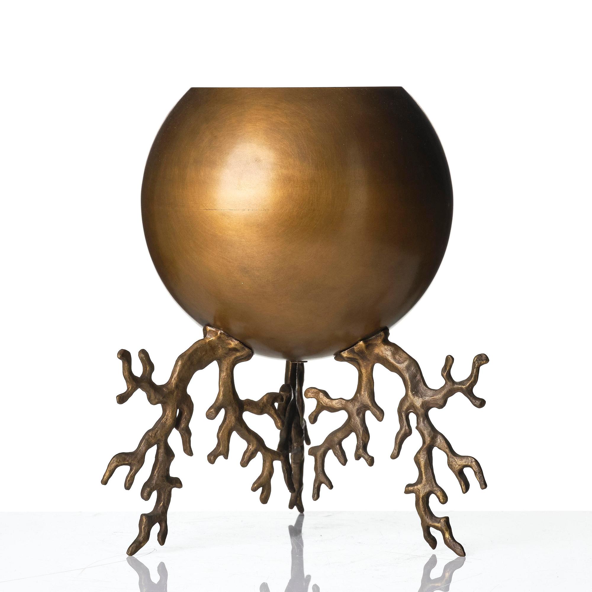 Hervé van der Straeten, "Coupe Boule", urna, patinerad brons, 2000-tal.