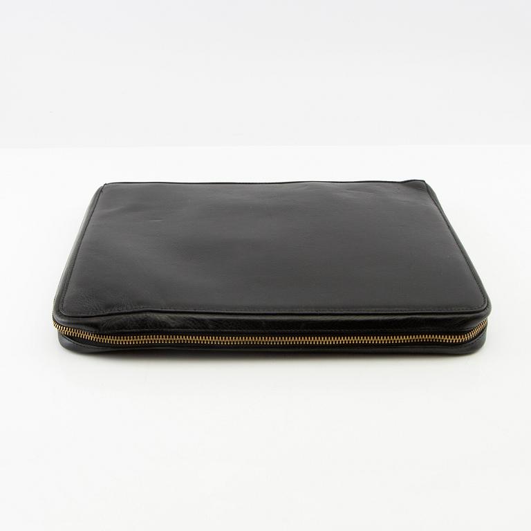 Mulberry laptop case.