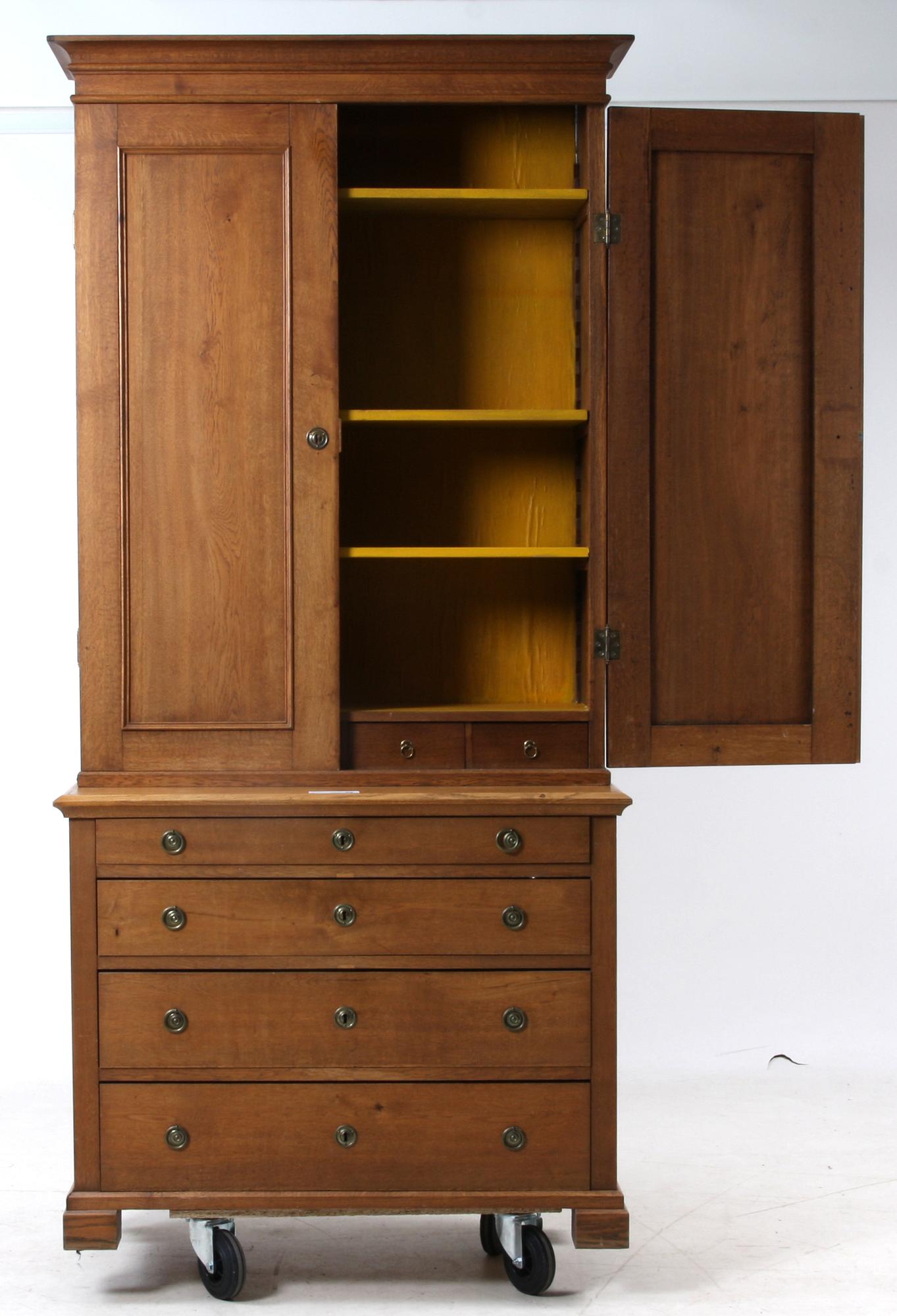 SKÅP, gustaviansk stil, 1800/1900-tal.