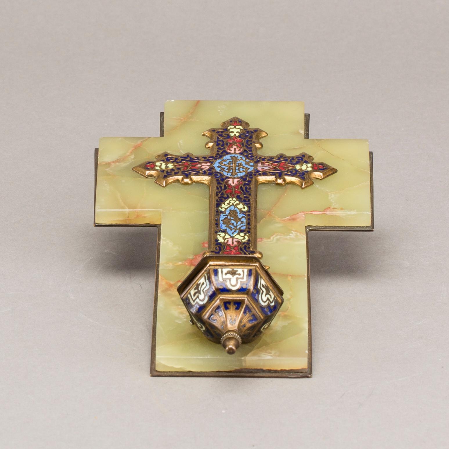 KRUCIFIX med VIGVATTENSKÅL, 1900-tal.