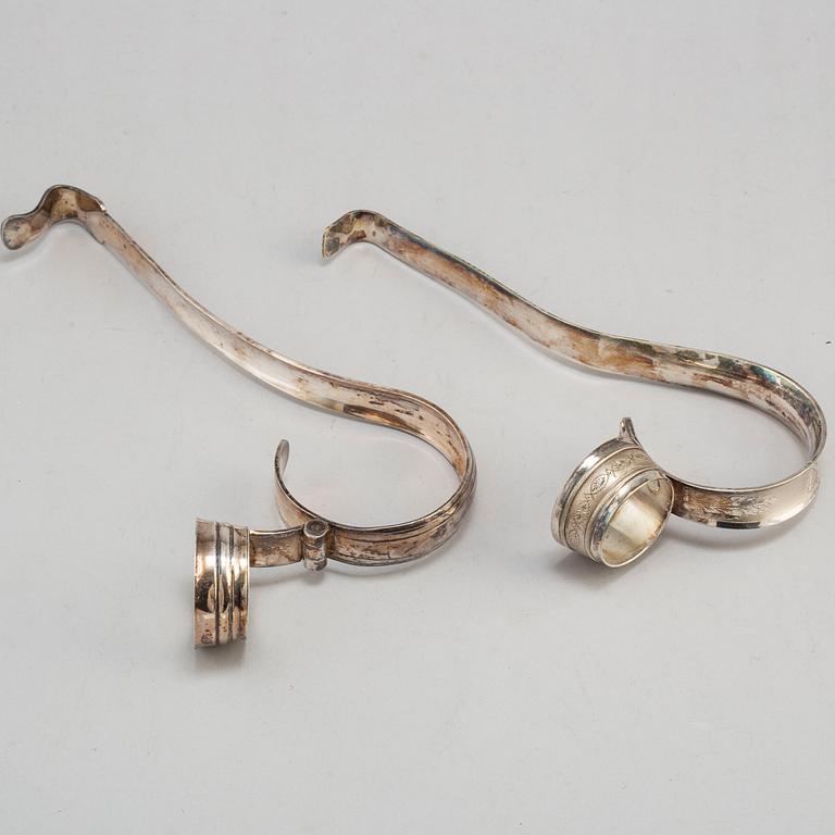 BUTELJHÅLLARE, 2 stycken, nysilver, bland annat A.G. Dufva, 1900-tal.