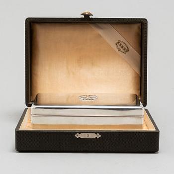 A sterling silver box, by K. Hattori & Co, Japan.