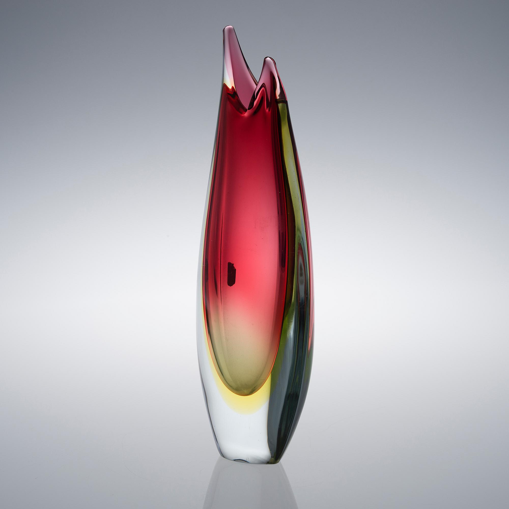 A MURANO GLASS VASE, Arte nuova Murano, Italy late 1950s.