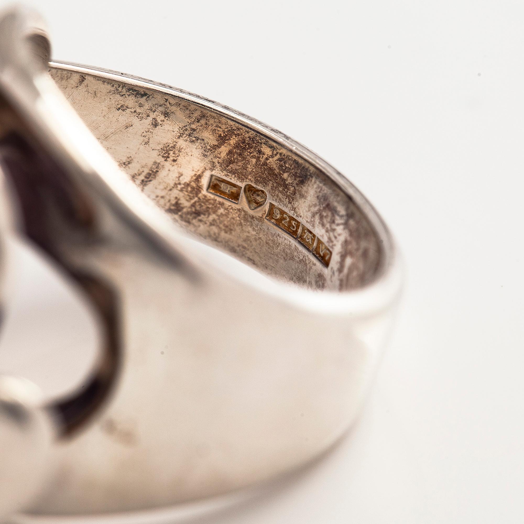 Elis Kauppi, necklace and ring, amethysts, silver, Kupittaan Kulta, Turku 1974.