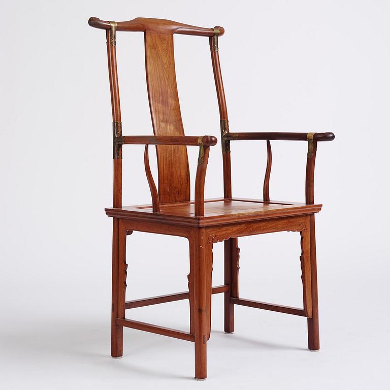 A Chinese 'official's hat' chair, Guanmaoyi, 20th century.