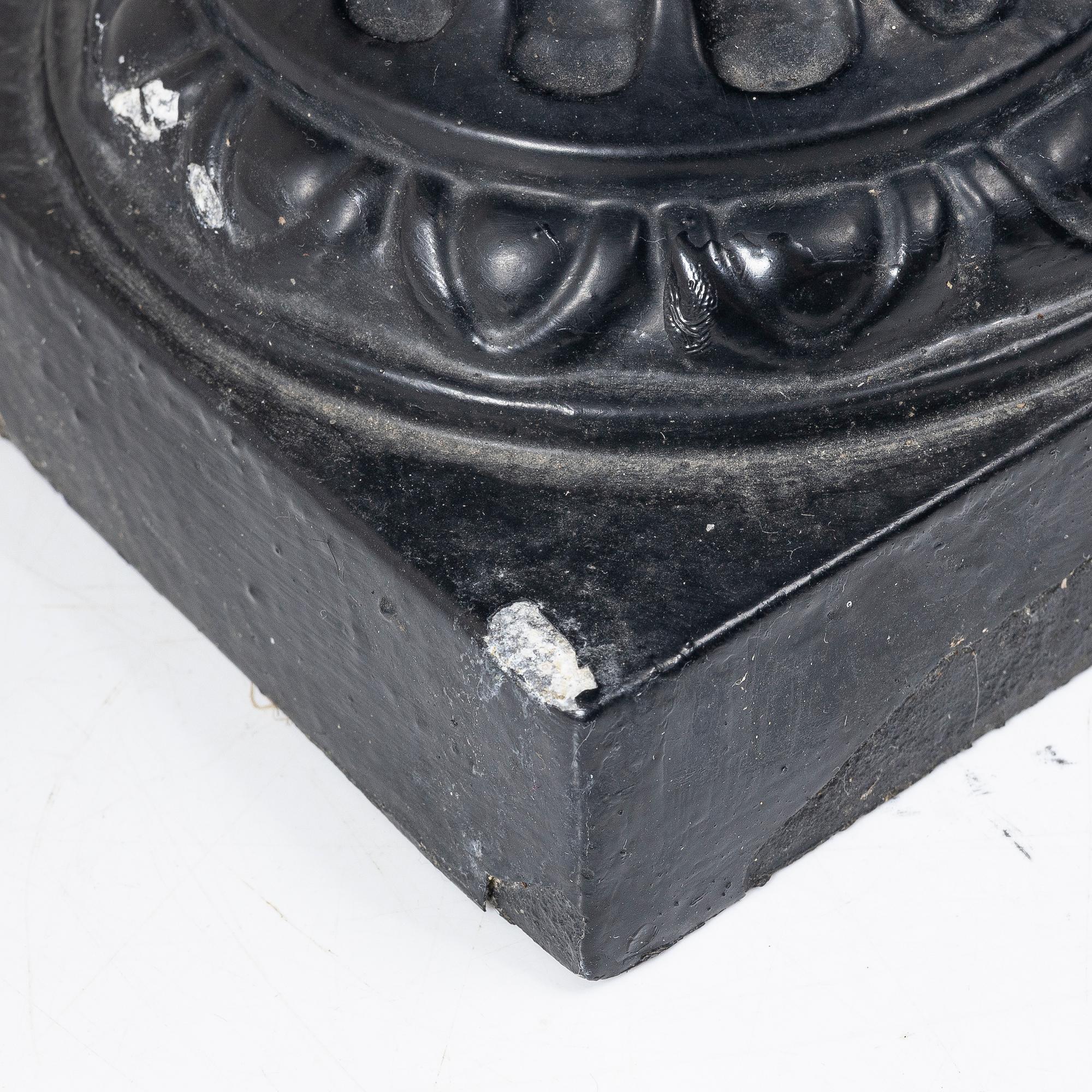 A pair of urns, Byarums Bruk, 21st century.