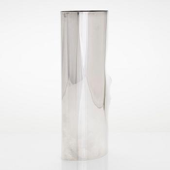 Pekka Piekäinen, a sterling silver vase, J.A. Tarkiainen, Helsinki, 1990.